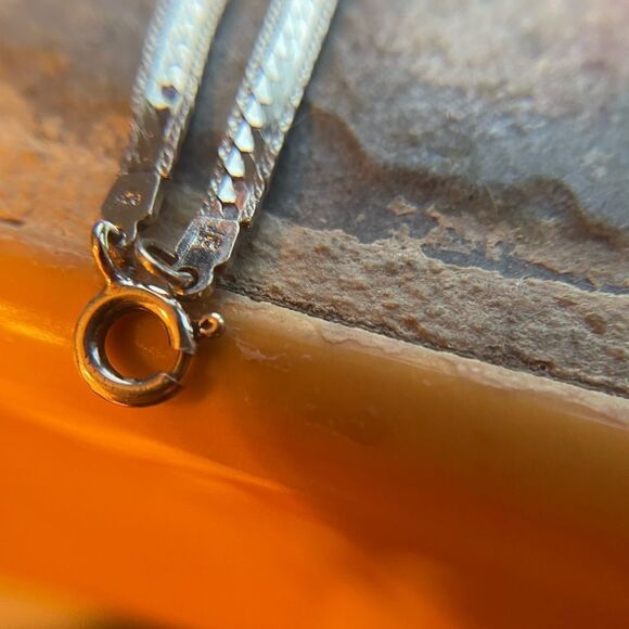 30” 925 STERLING SILVER HERRINGBONE CHAIN - Picture 4 of 9